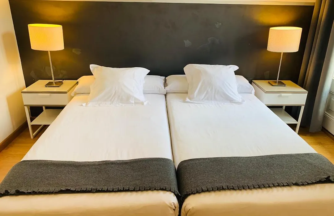 Super Balmes Guest House-1